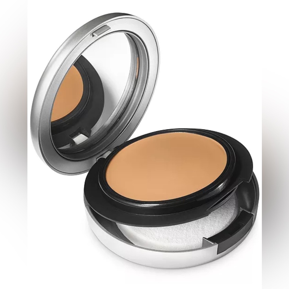 C4 Mac Studio Fix Tech Cream To Powder Foundation Brand New in Box Authentic
